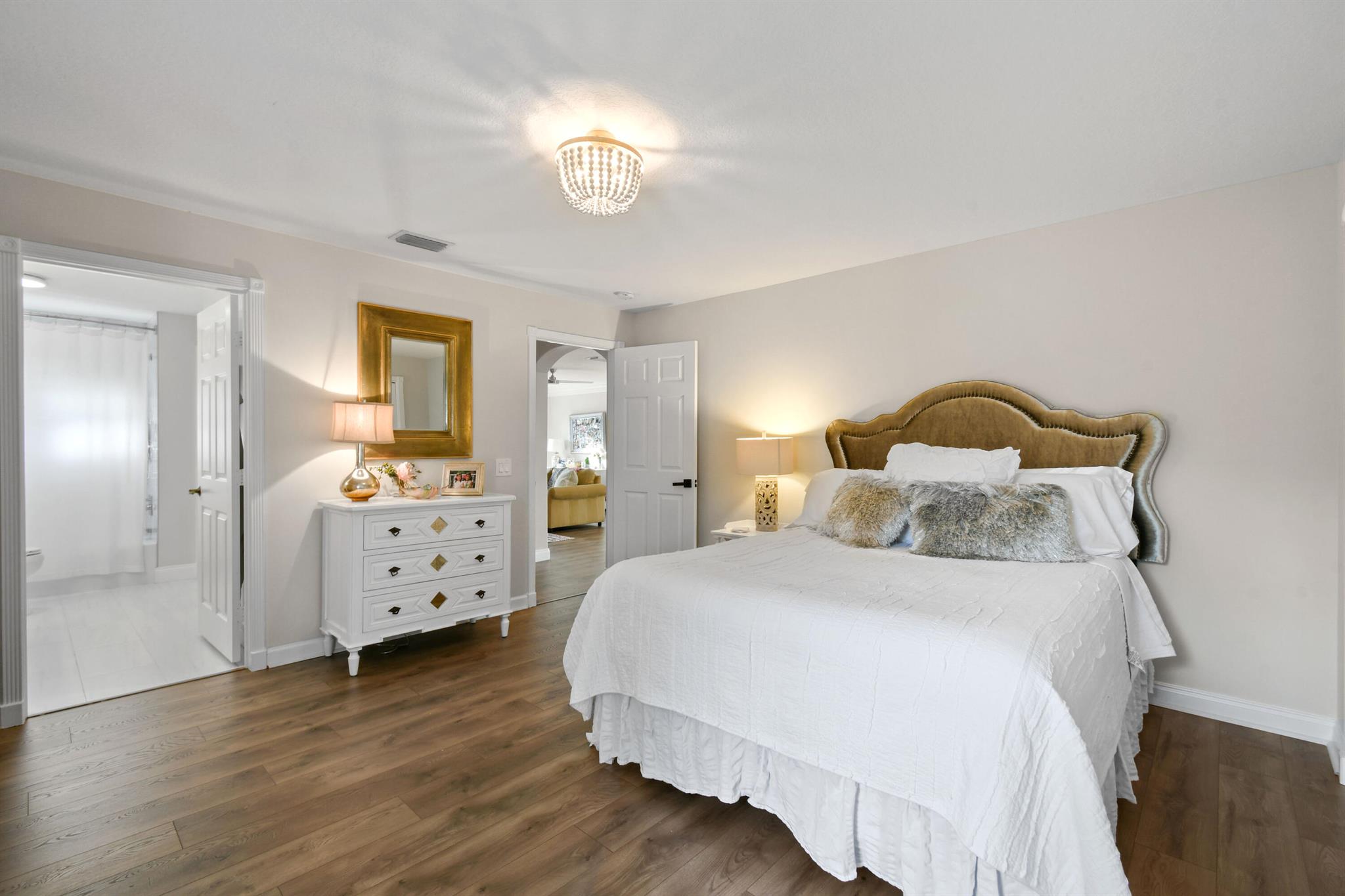 HERITAGE OAKS - Residential