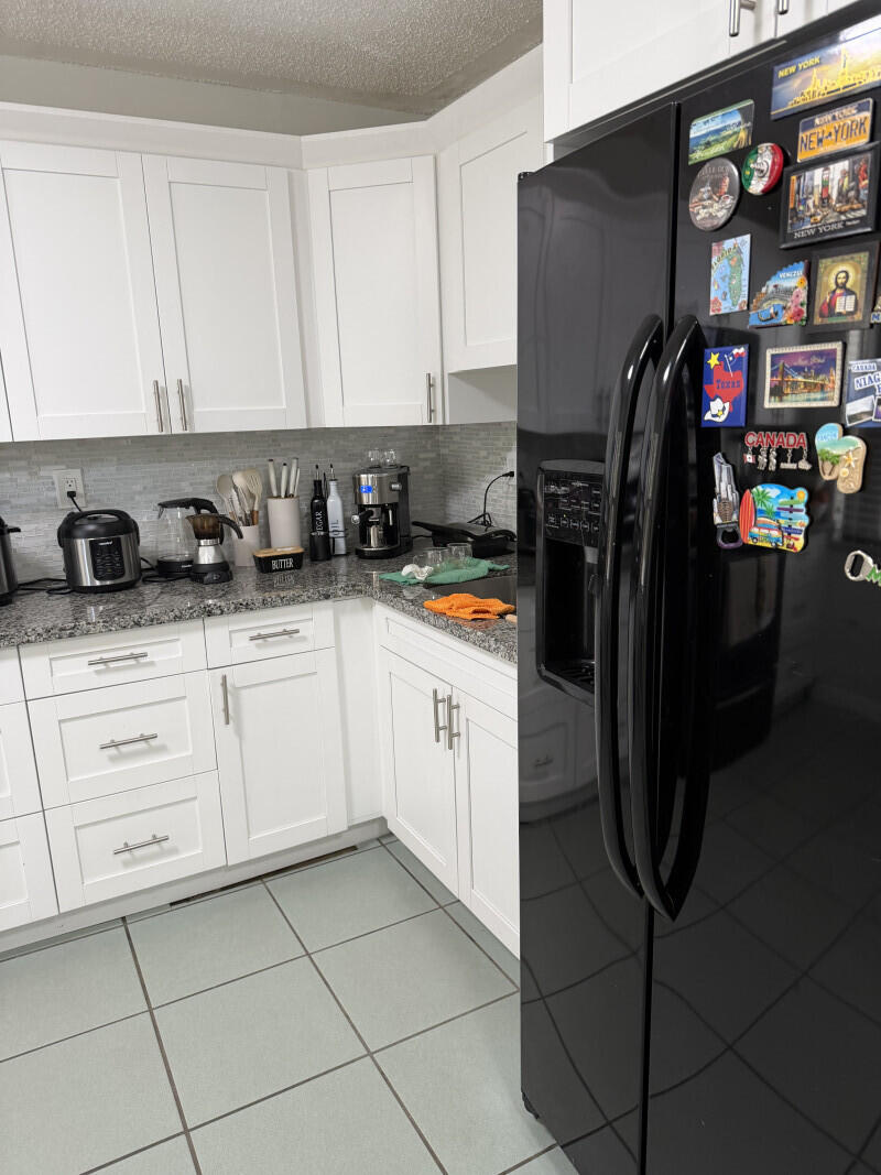 DEERWOOD TOWNHOMES - Residential