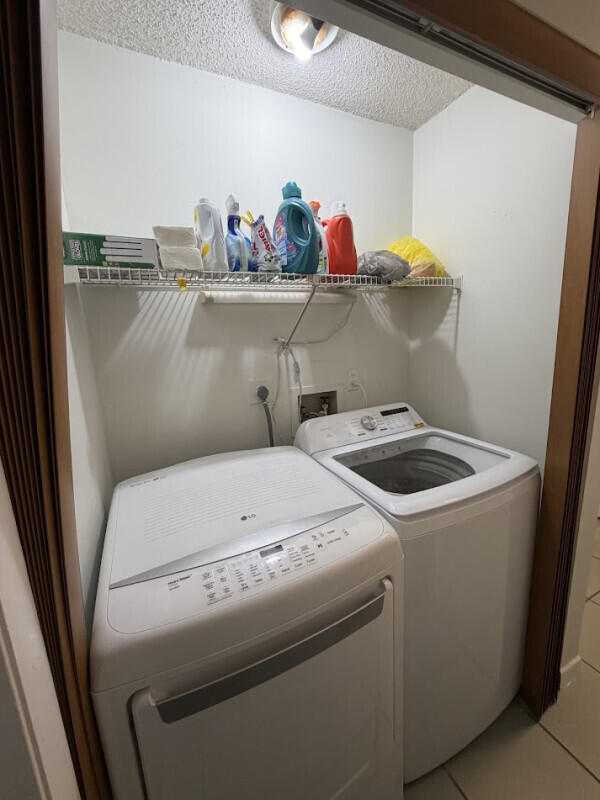 DEERWOOD TOWNHOMES - Residential