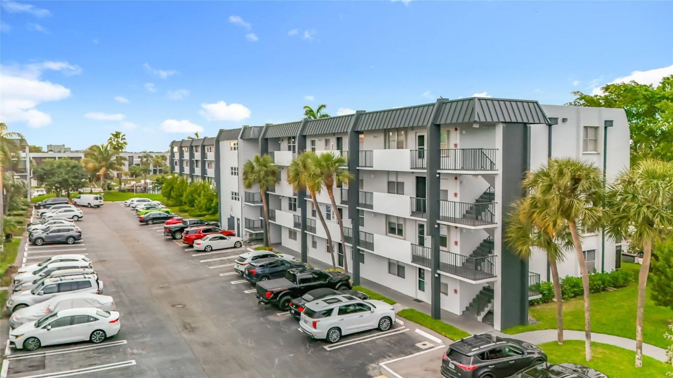 Island Club - Residential