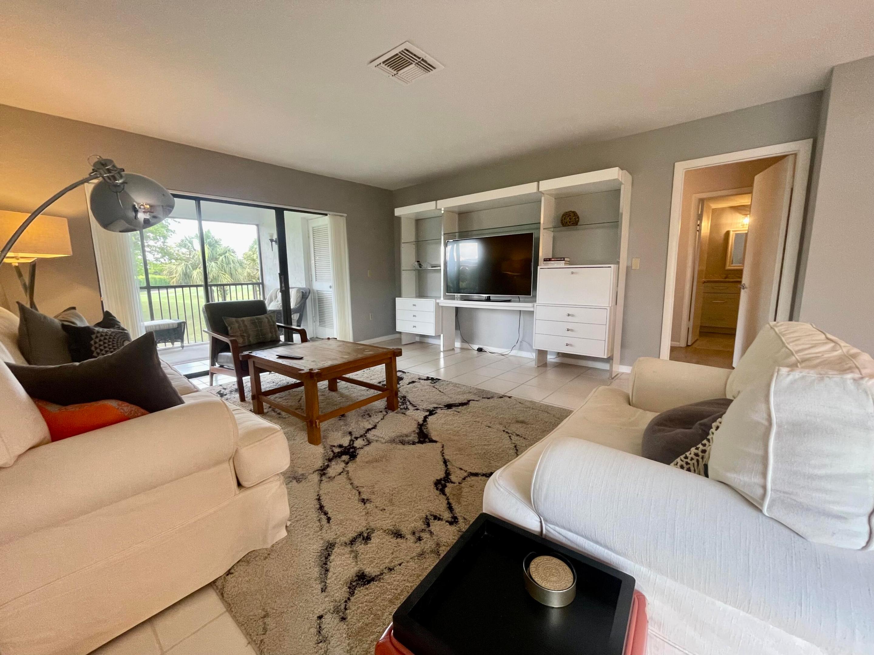 HUNTERS RUN; SOUTHPORT - Residential Lease