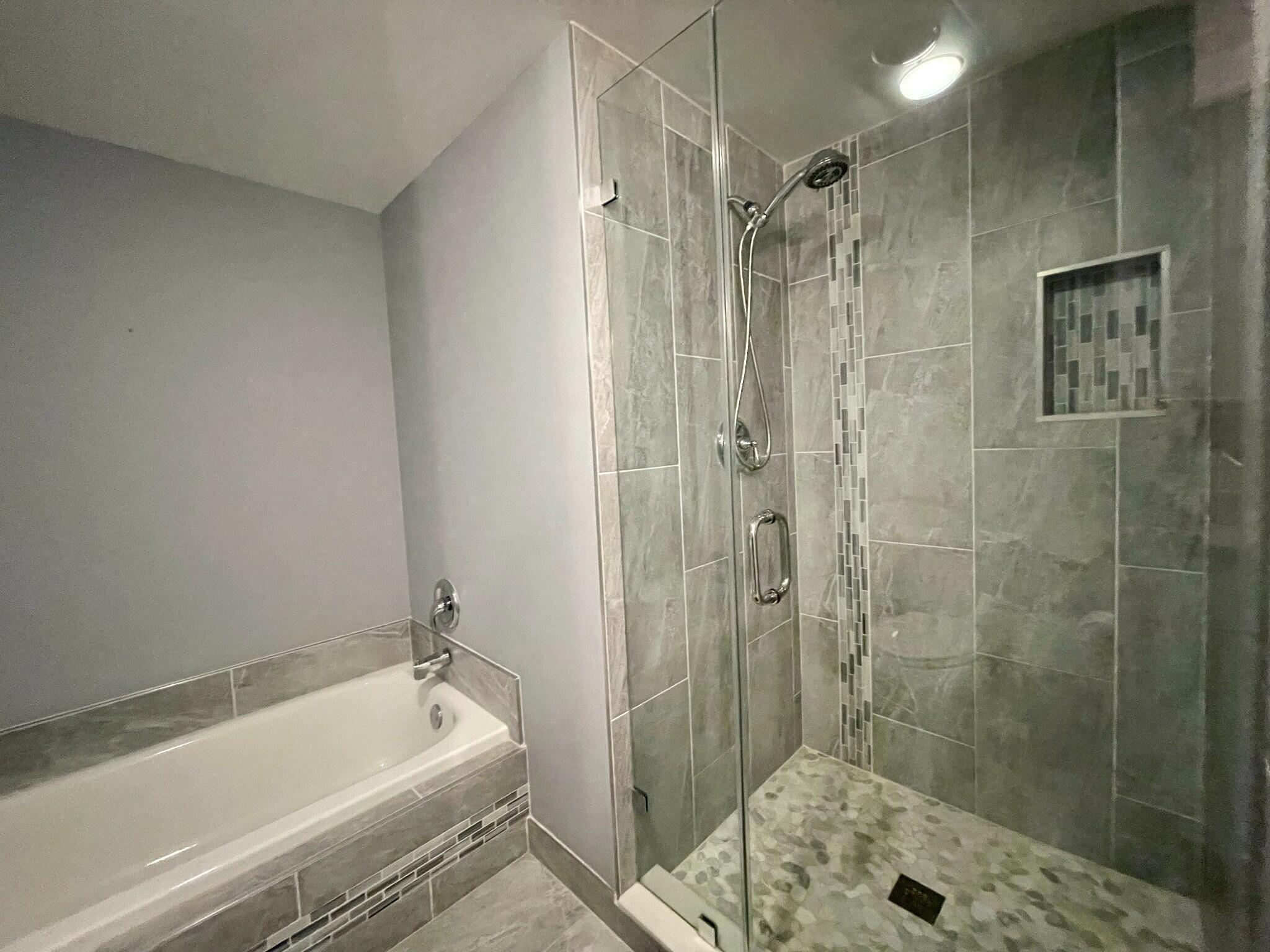 HUNTERS RUN; SOUTHPORT - Residential Lease