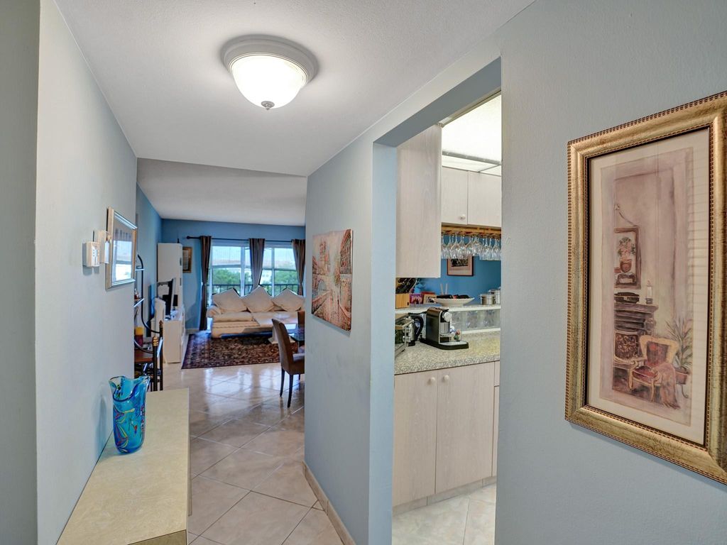 Photo of 1100 Hillcrest Court #312, Hollywood, FL 33021 (MLS # F10404907)