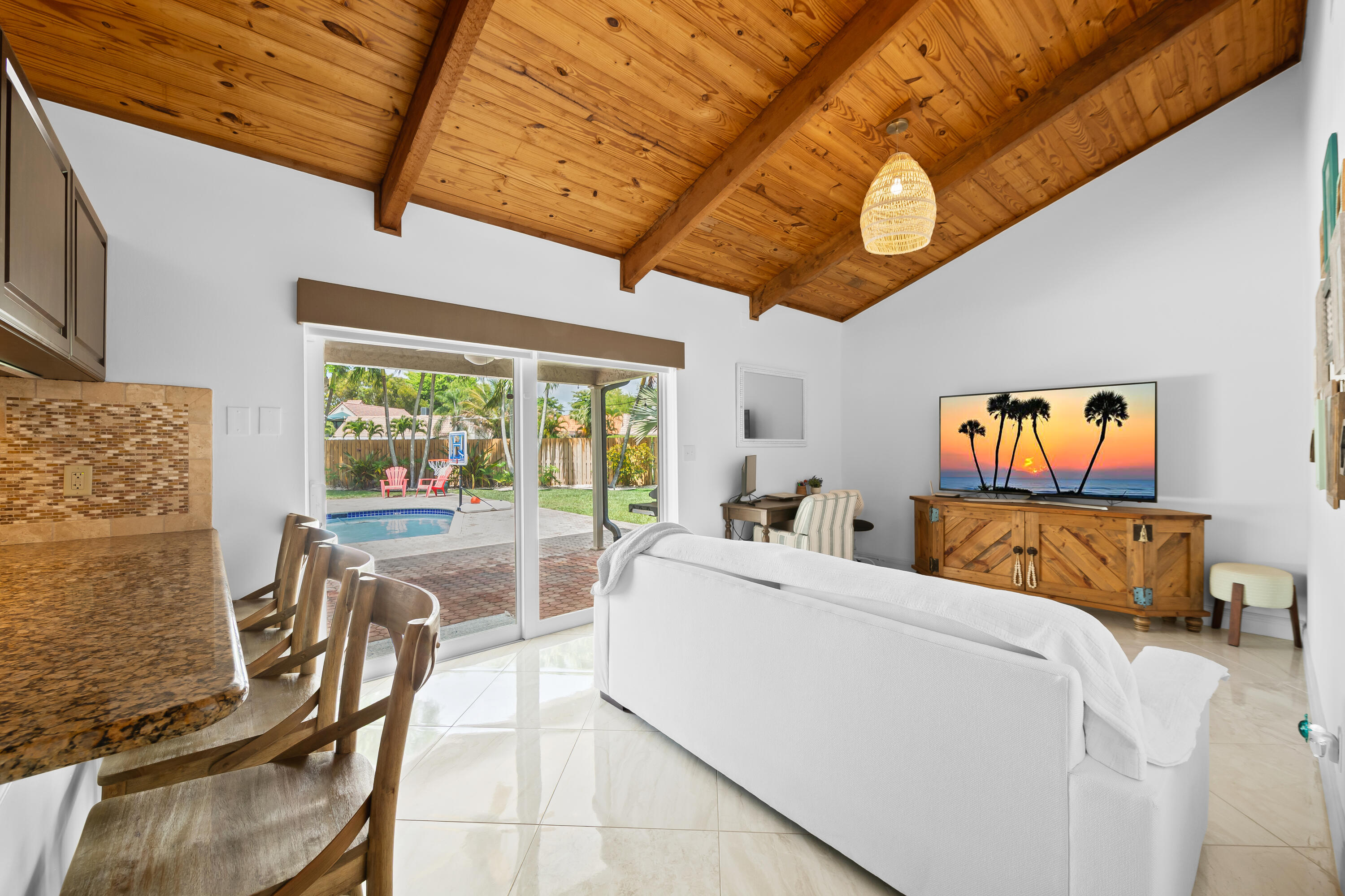 AMBERWOODS OF BOCA 1ST ADD - Residential