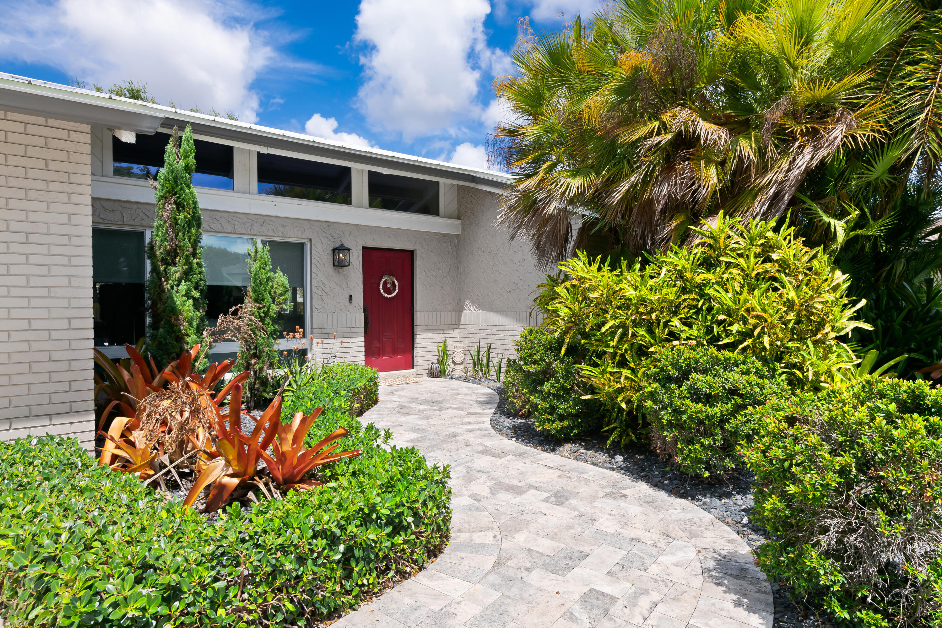 AMBERWOODS OF BOCA 1ST ADD - Residential