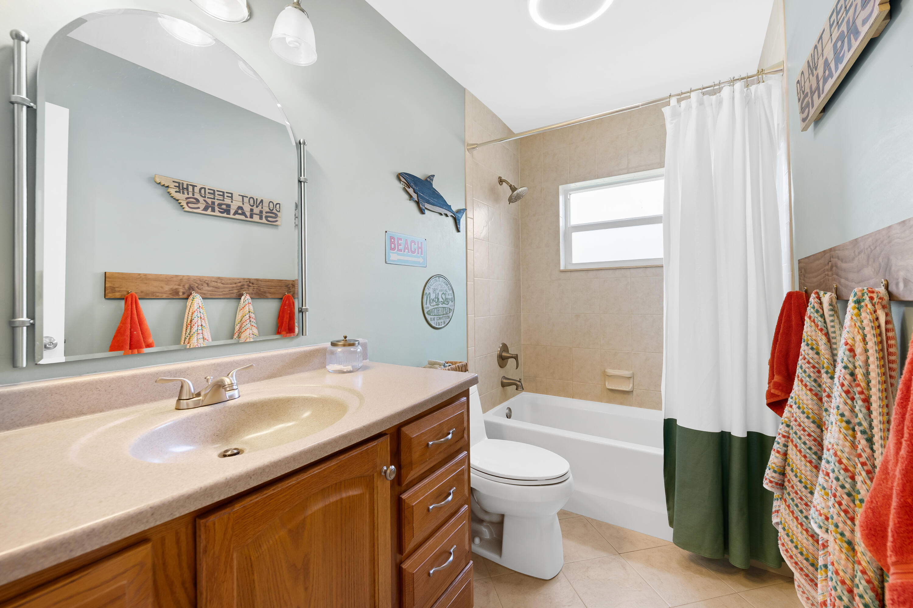 AMBERWOODS OF BOCA 1ST ADD - Residential