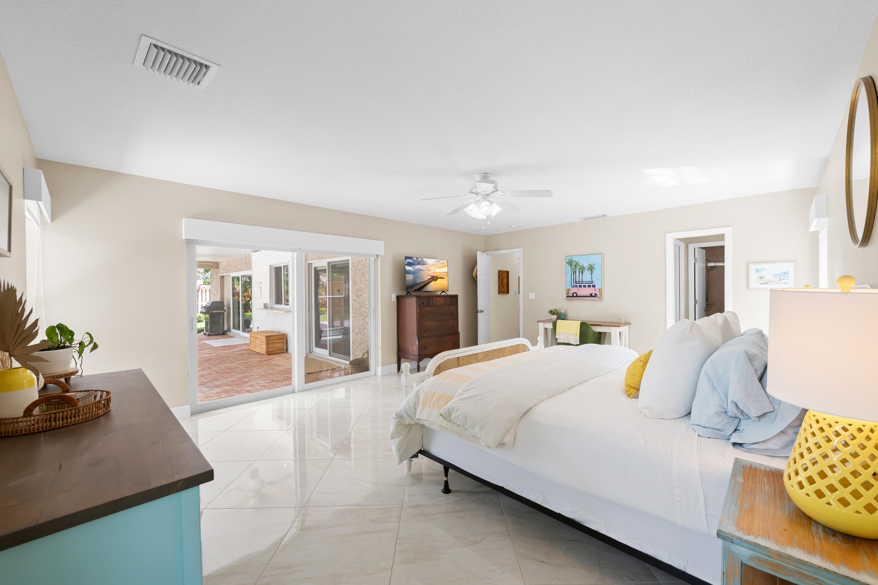 AMBERWOODS OF BOCA 1ST ADD - Residential