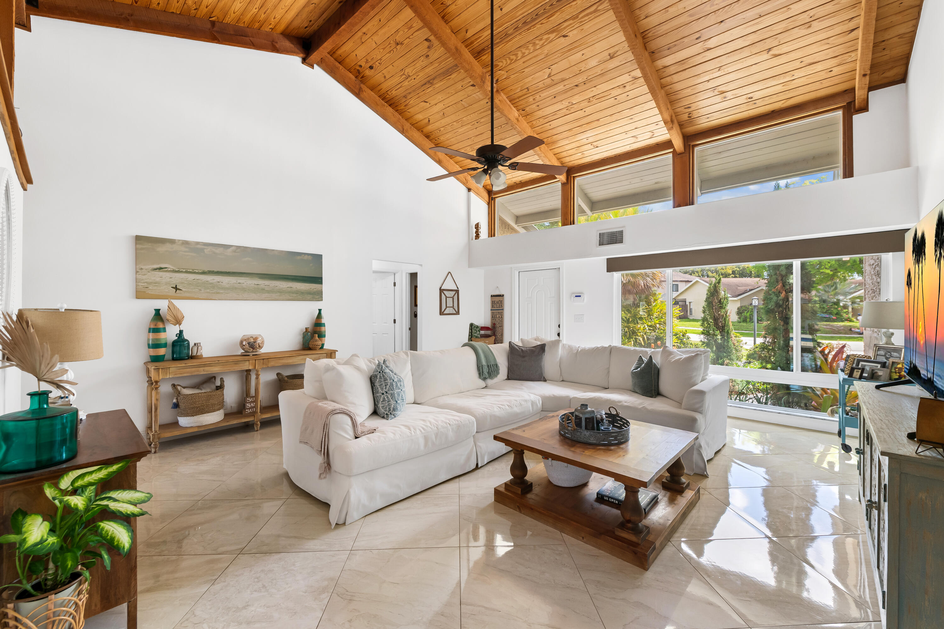 AMBERWOODS OF BOCA 1ST ADD - Residential