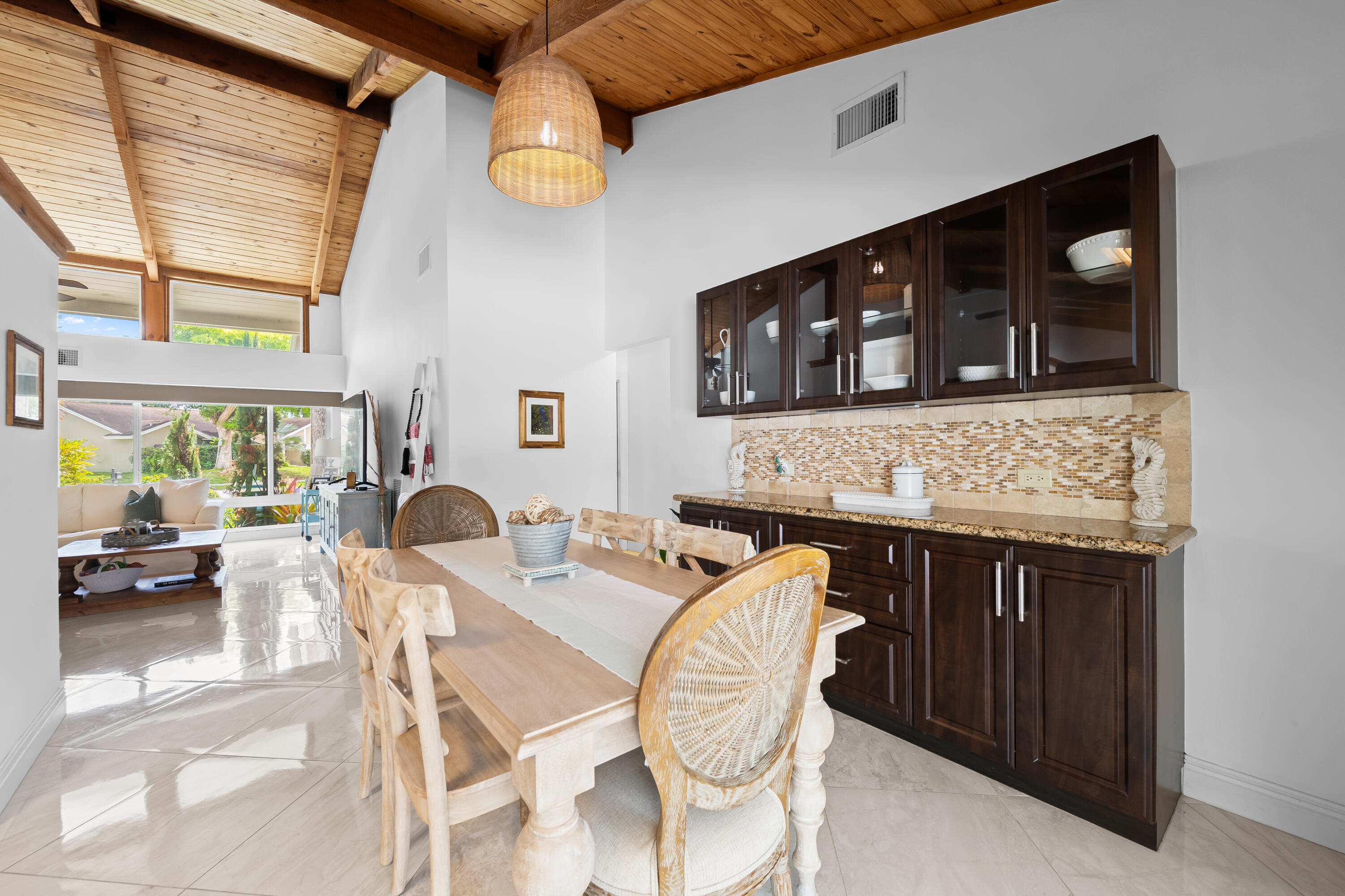 AMBERWOODS OF BOCA 1ST ADD - Residential