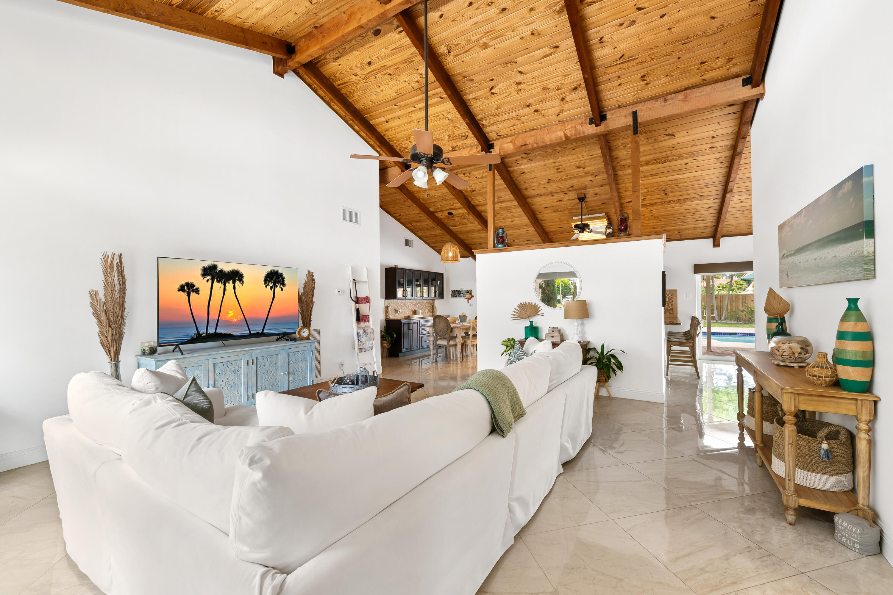 AMBERWOODS OF BOCA 1ST ADD - Residential