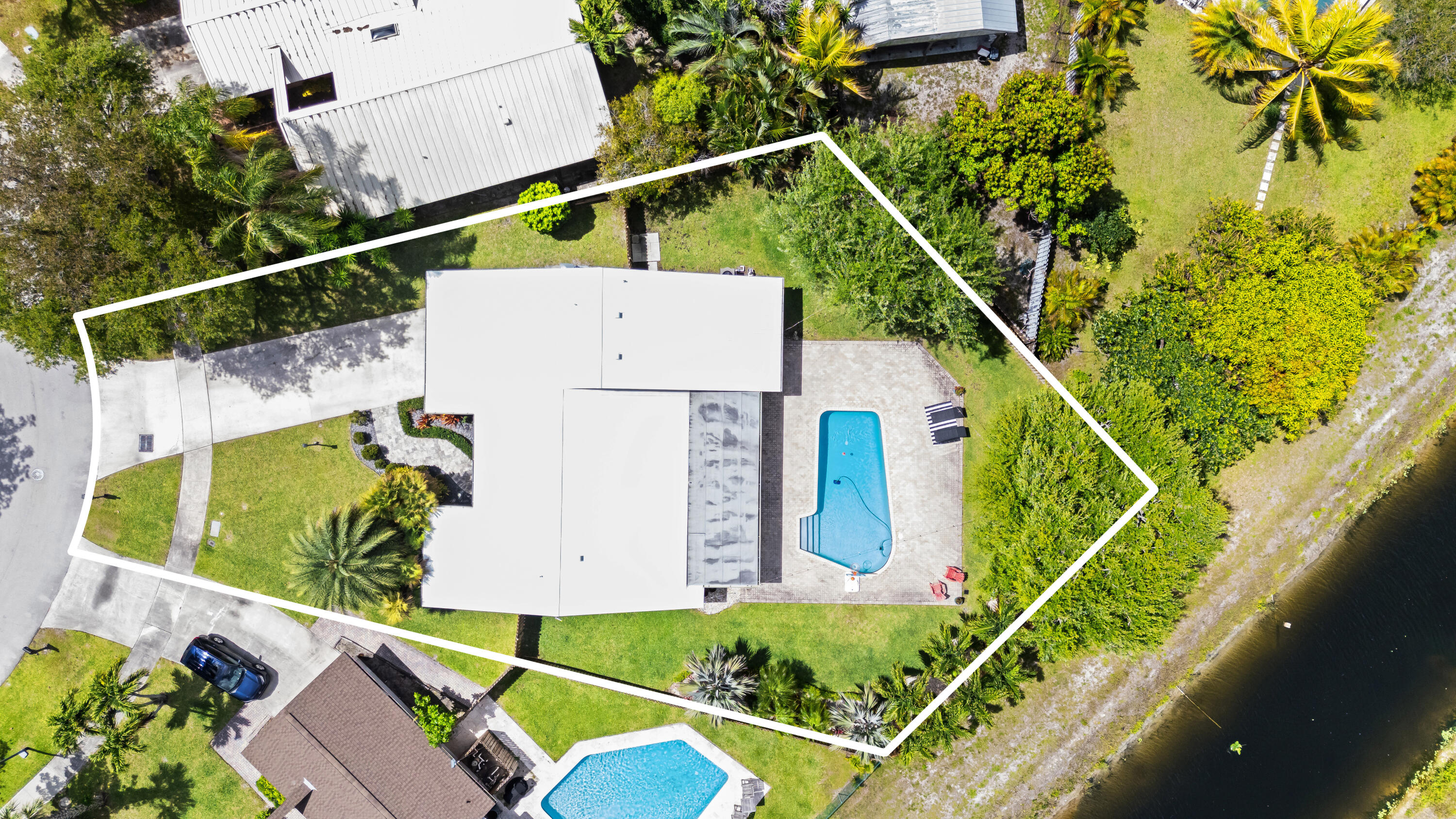 AMBERWOODS OF BOCA 1ST ADD - Residential