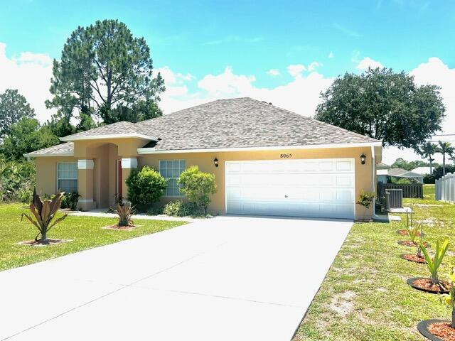 8065 99 Court, Vero Beach, FL, 32967/$349,900 4 8065 99 Court