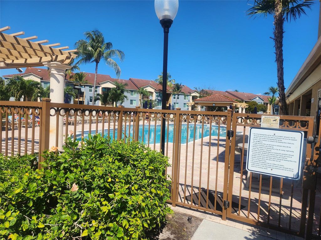 Photo of 317 Villa Circle #317, Boynton Beach, FL 33435 (MLS # F10424088)