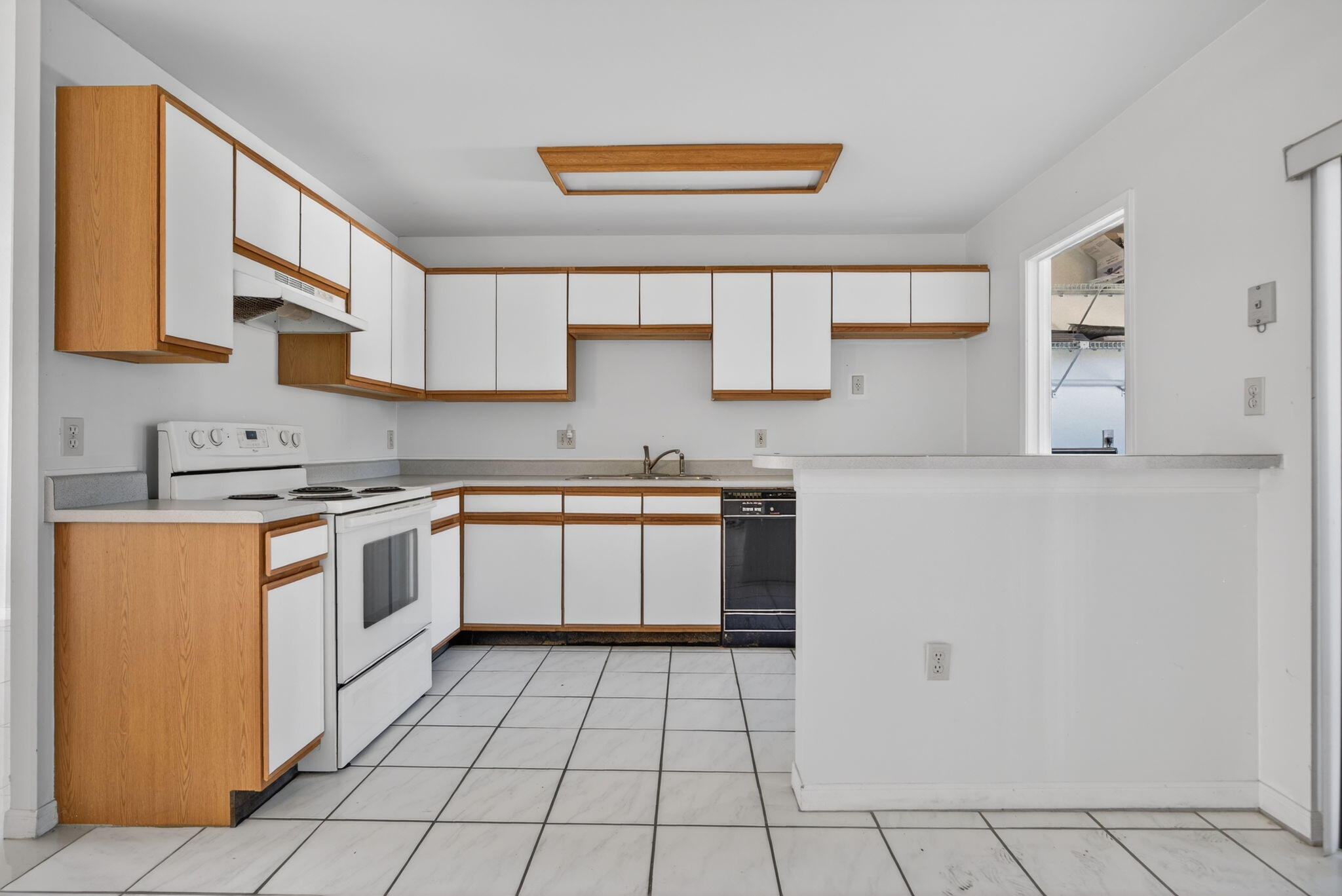 CUTLER CREEK VILLAGE CONDO - Residential