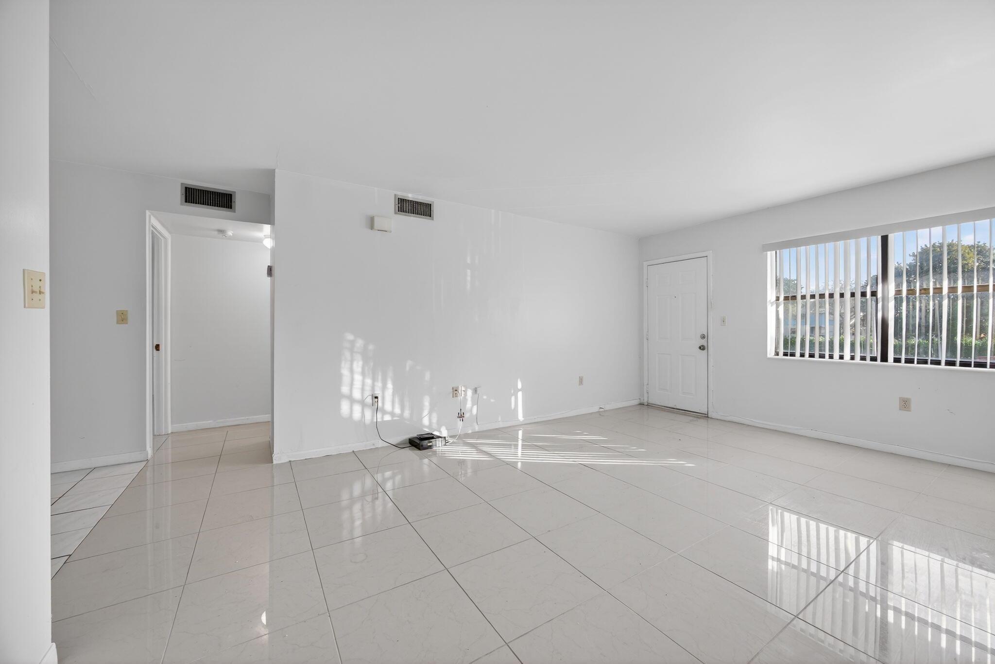 CUTLER CREEK VILLAGE COND - Residential