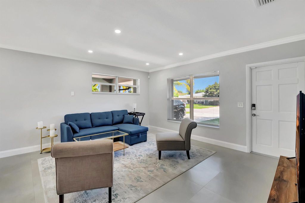 Photo of 525 Ibis Drive, Delray Beach, FL 33444 (MLS # R11080410)