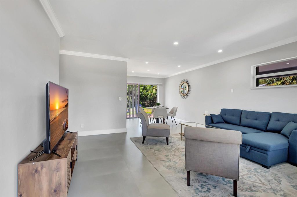 Photo of 525 Ibis Drive, Delray Beach, FL 33444 (MLS # R11080410)