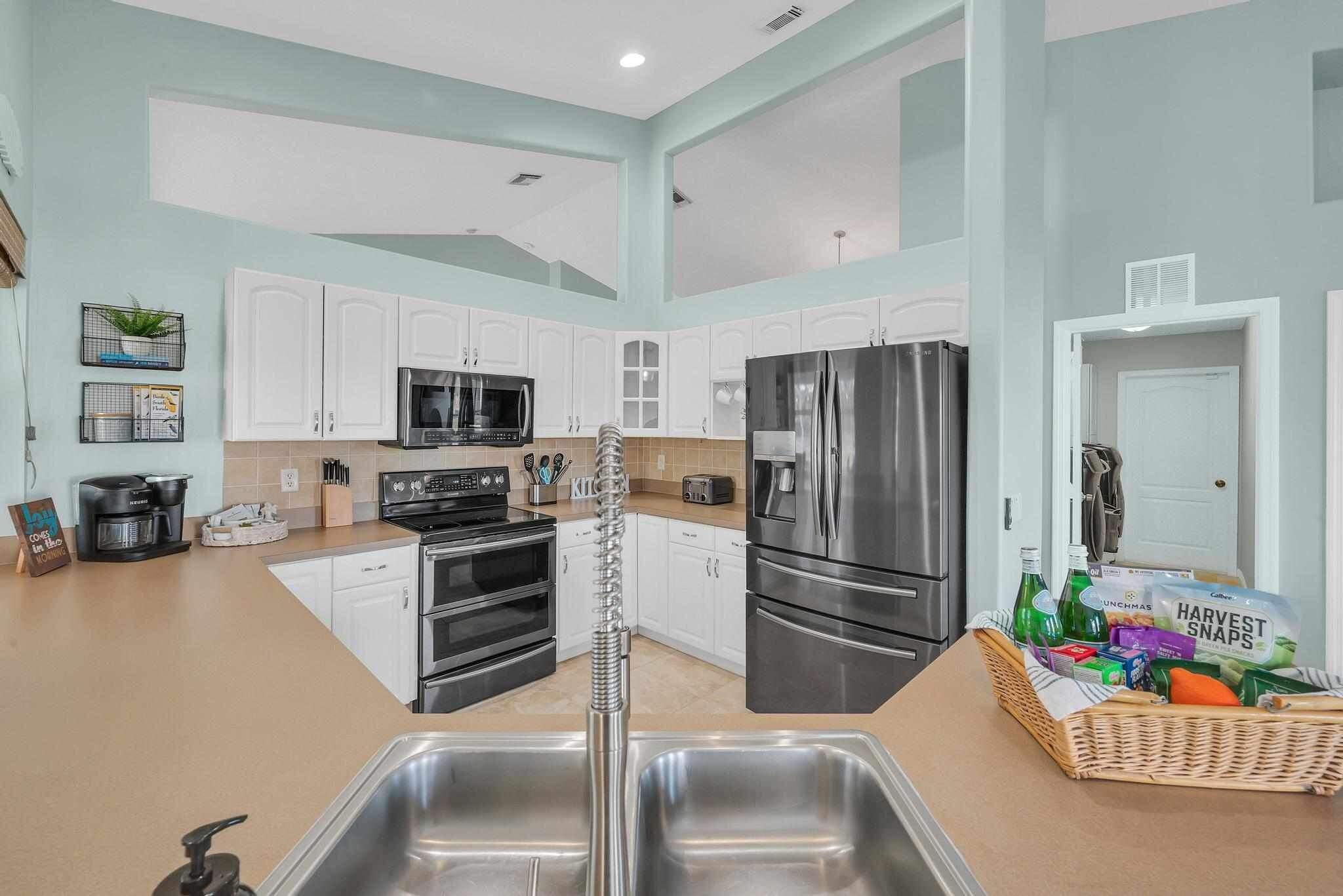 PORT ST LUCIE SECTION 45 - Residential Lease