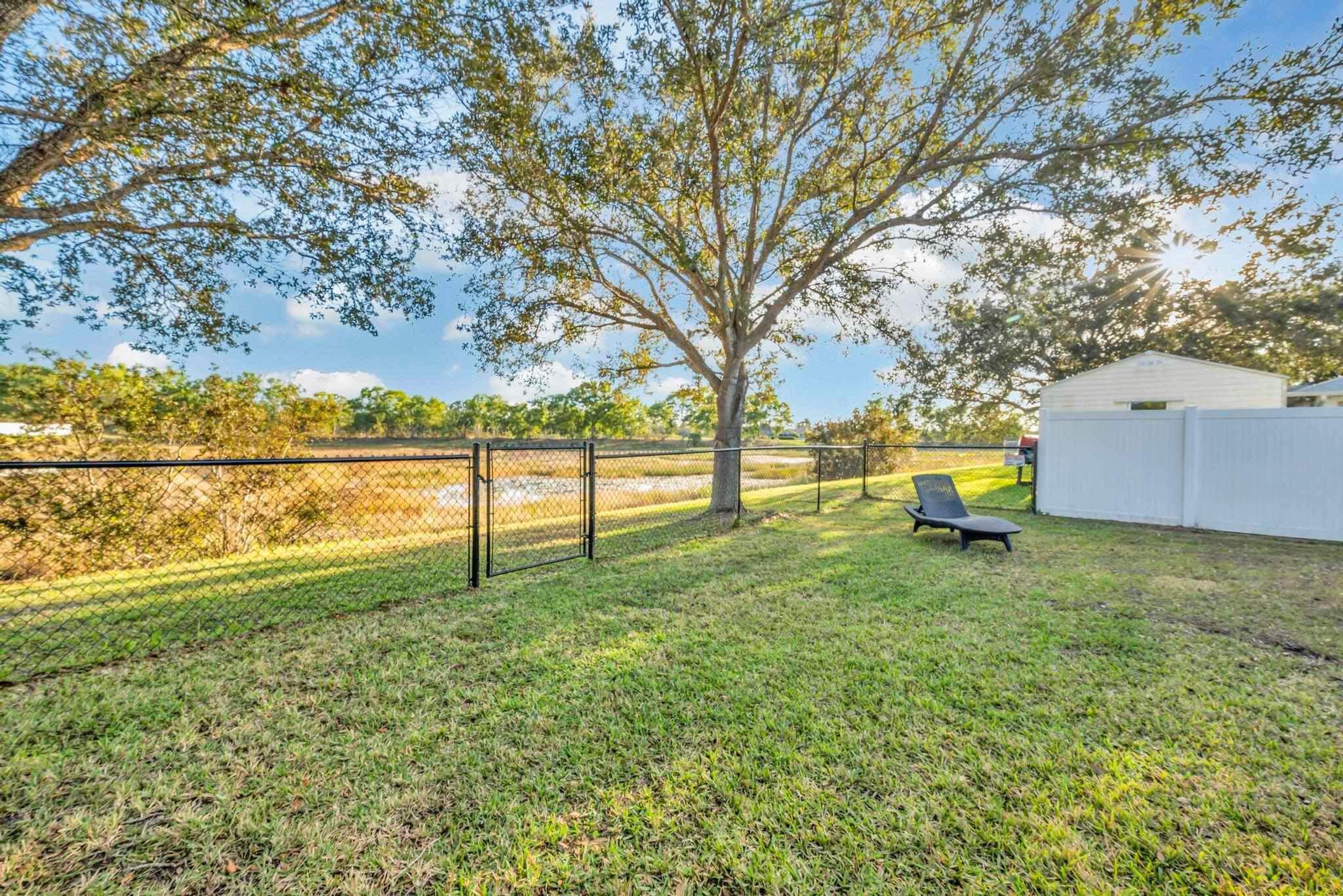 PORT ST LUCIE SECTION 45 - Residential Lease