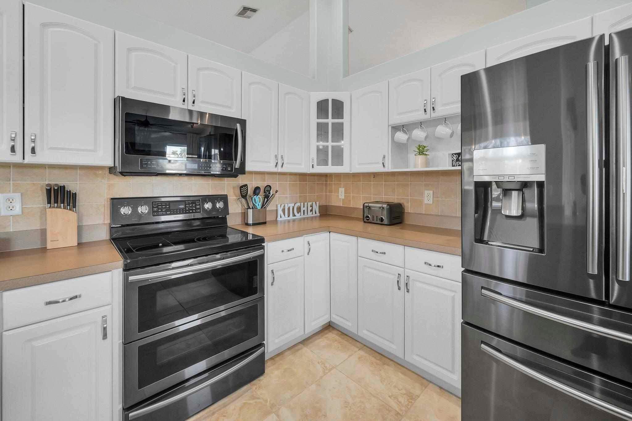 PORT ST LUCIE SECTION 45 - Residential Lease