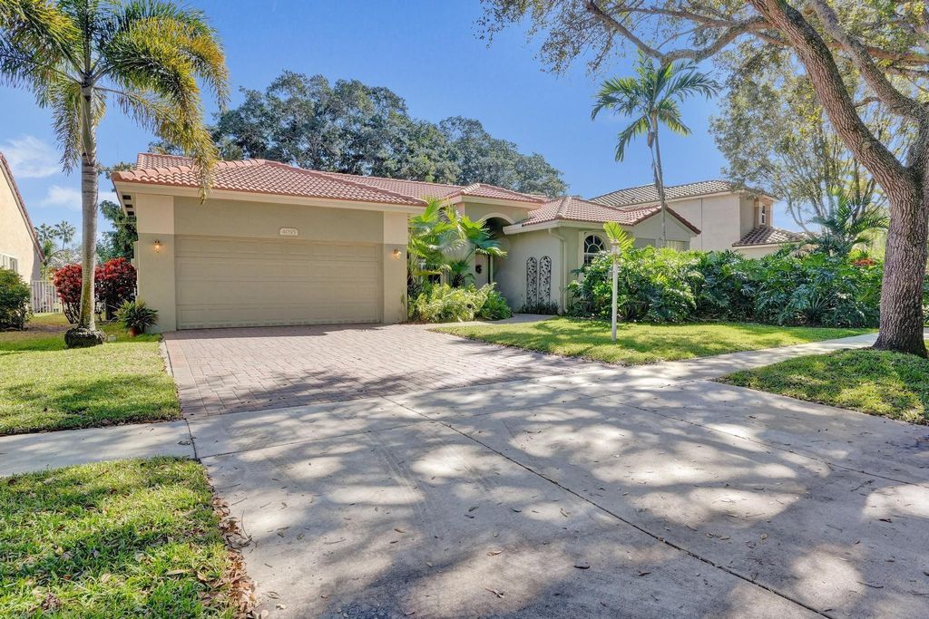 Photo of 4095 Augusta Avenue, Cooper City, FL 33026 (MLS # F10549395)