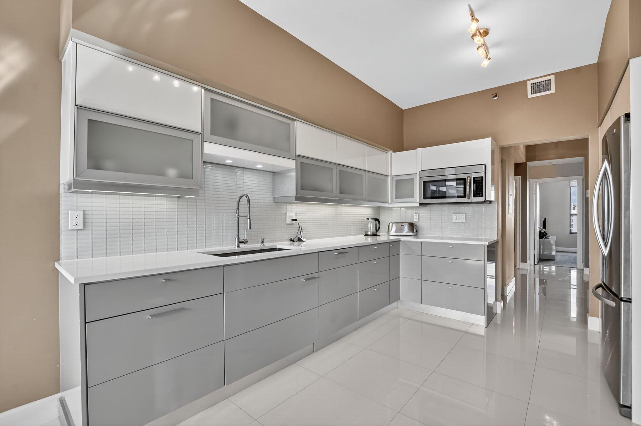 REGENCY AT BOCA POINTE - Residential Lease