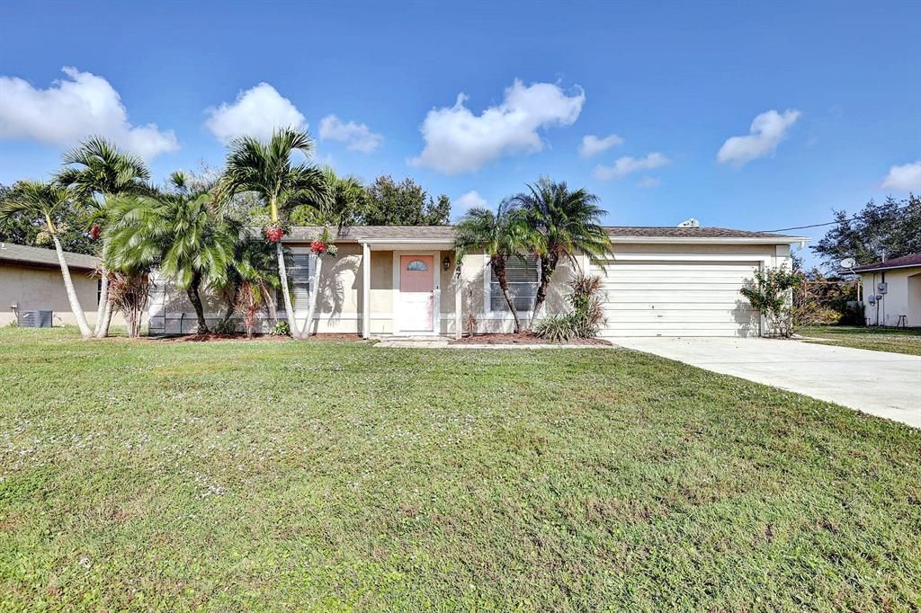 Photo of 547 NW Marion Avenue, Port Saint Lucie, FL 34983 (MLS # R10764209)