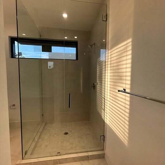 OAKS PLACE - Residential