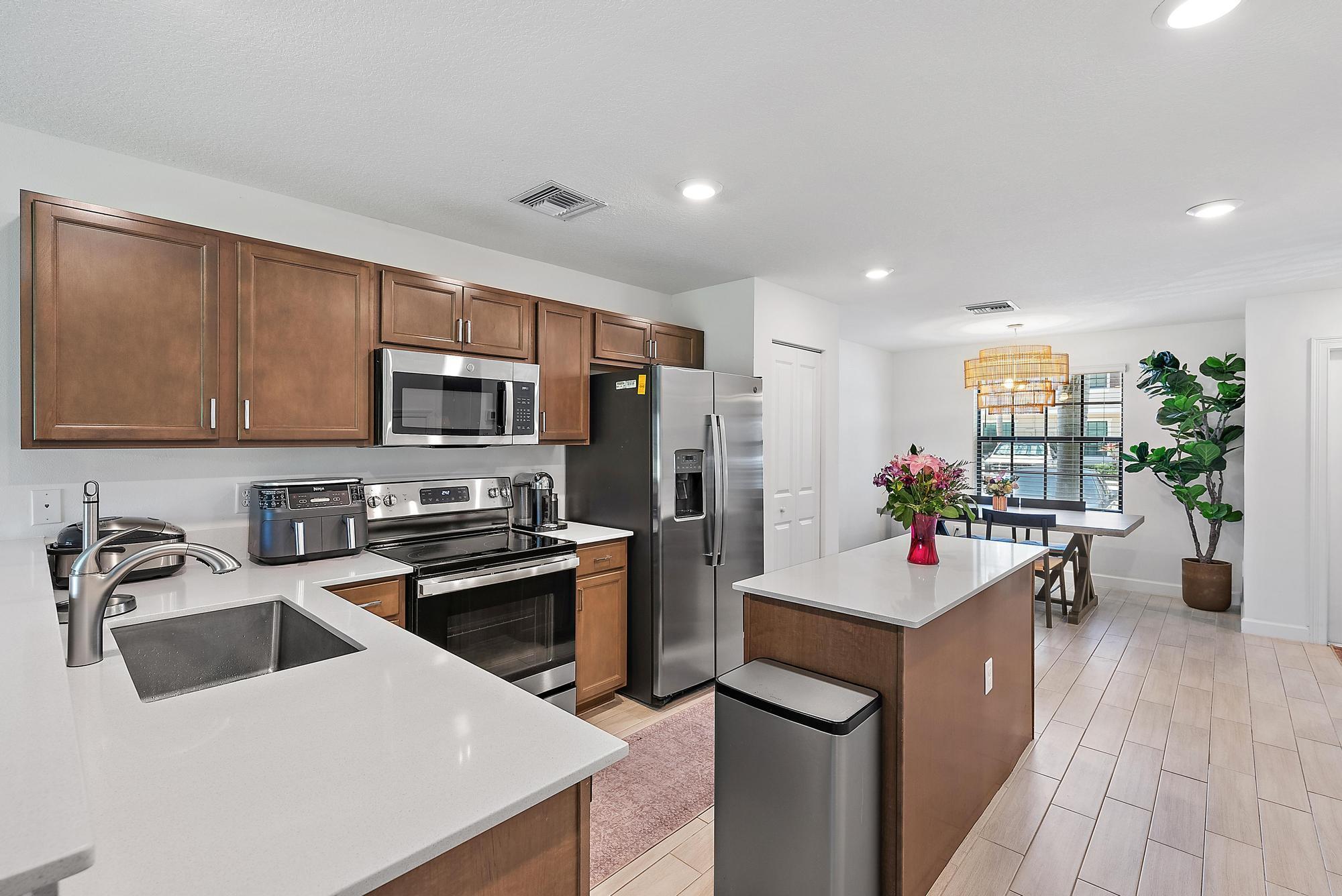 5050 Genove Place