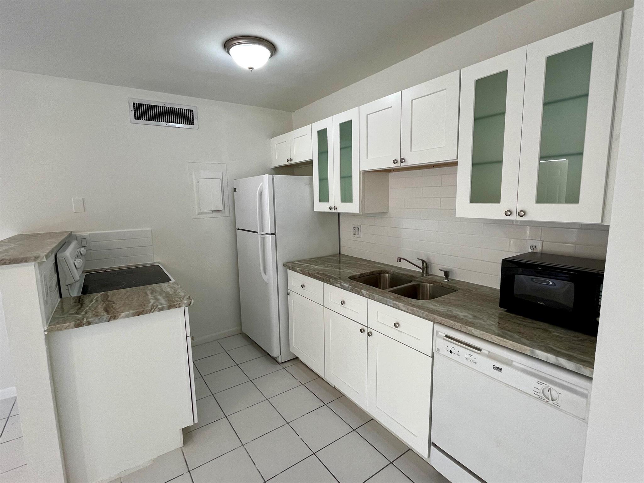 EDEN PLACE CONDO - Residential Lease