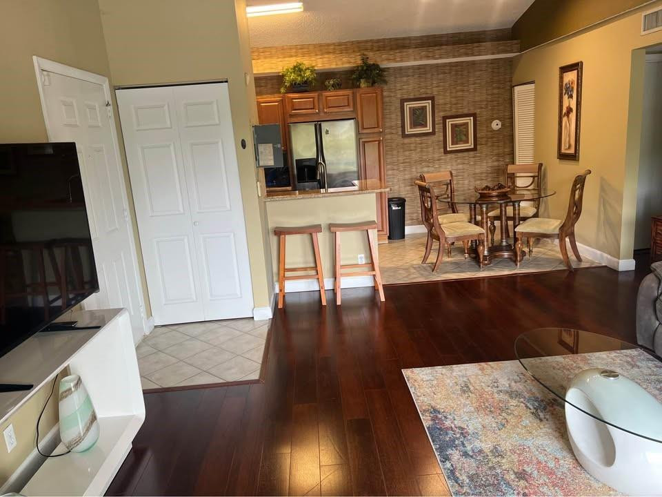 COCO PARC CONDO - Residential