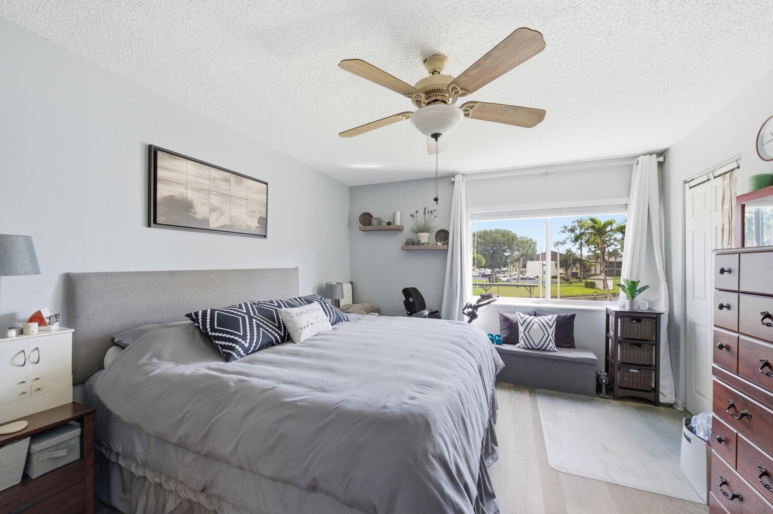 LA PINATA CONDO - Residential