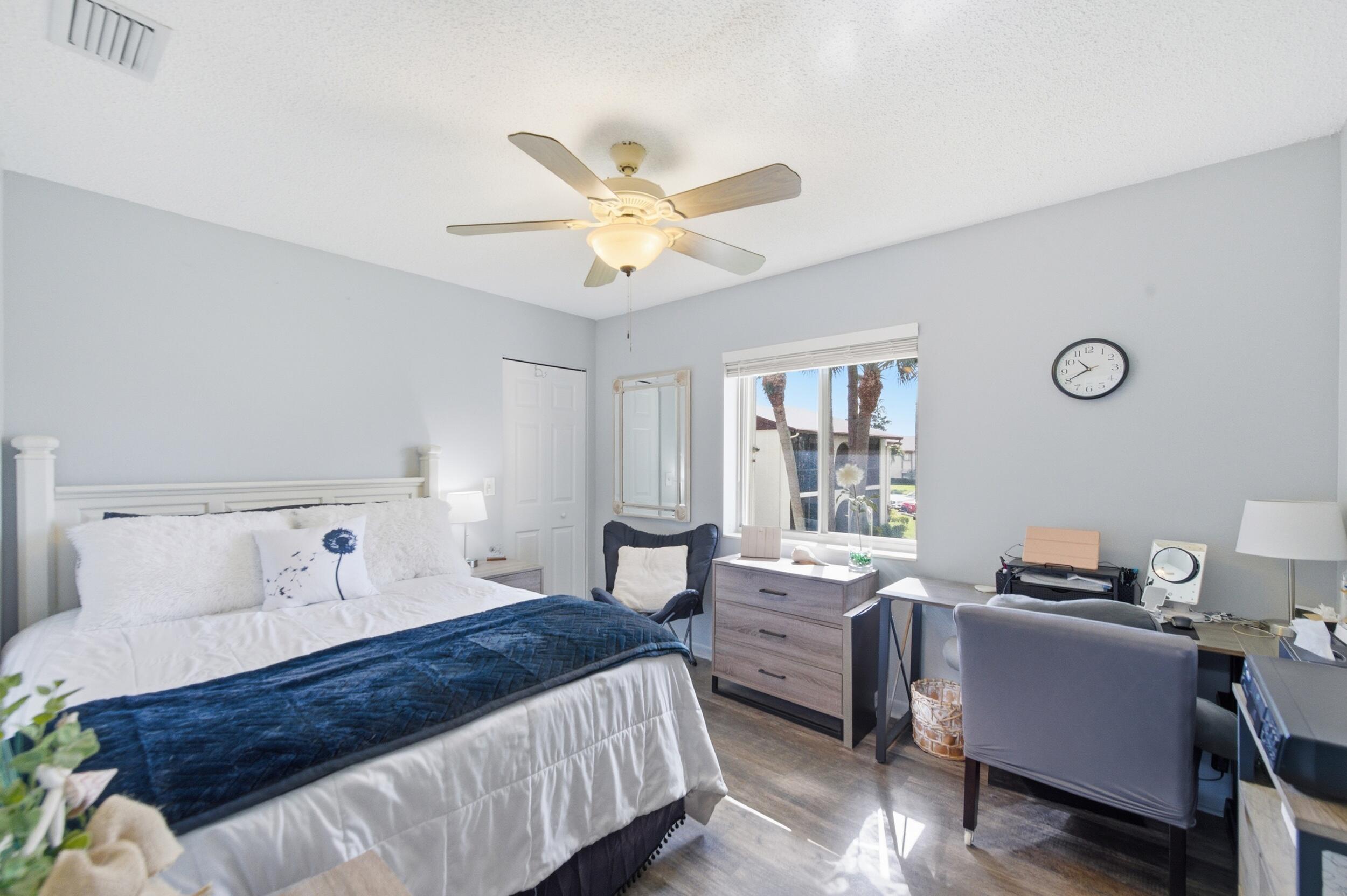 LA PINATA CONDO - Residential