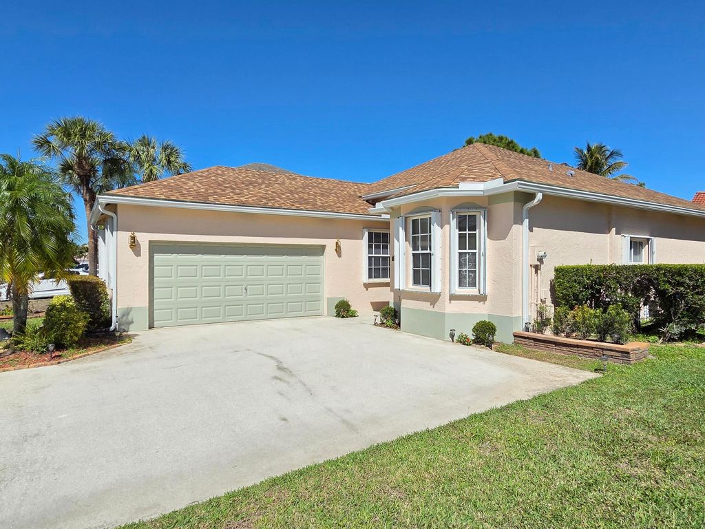 Photo of 286 Saratoga Boulevard E, West Palm Beach, FL 33411 (MLS # R11166512)