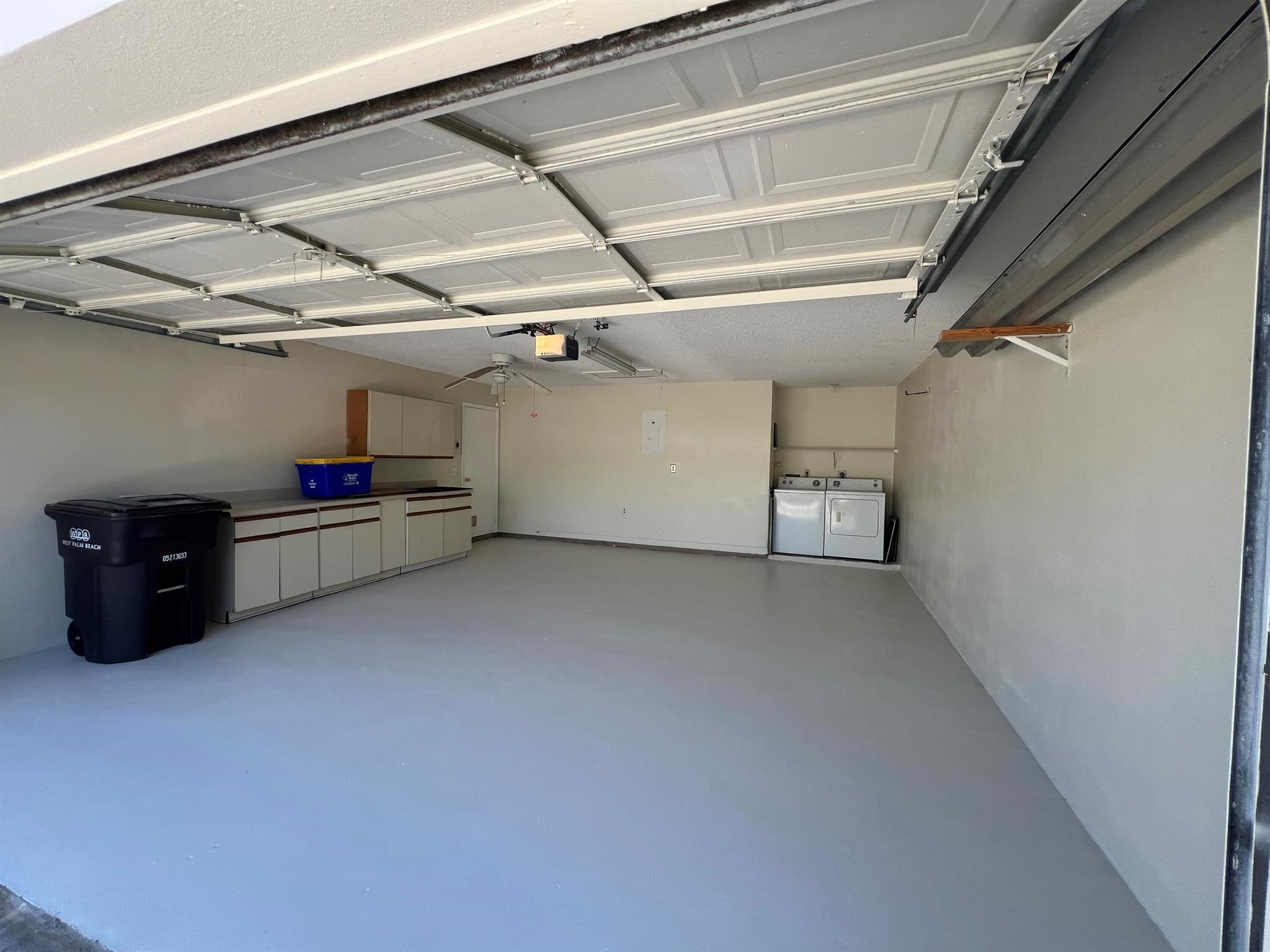 PALM CLUB - Residential