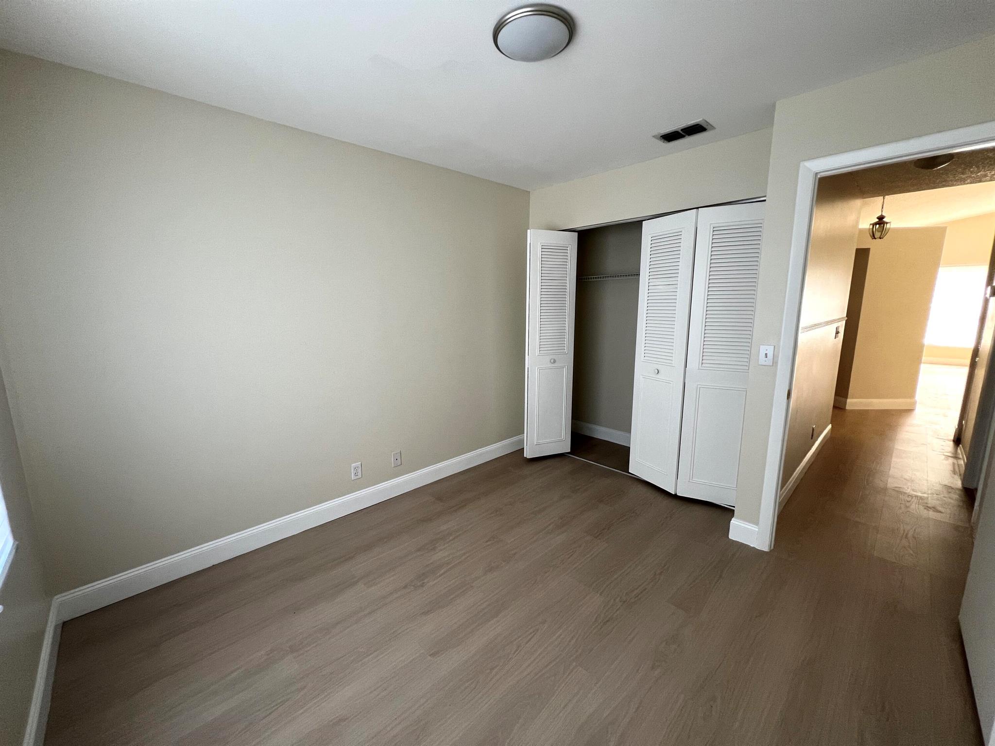 PALM CLUB - Residential