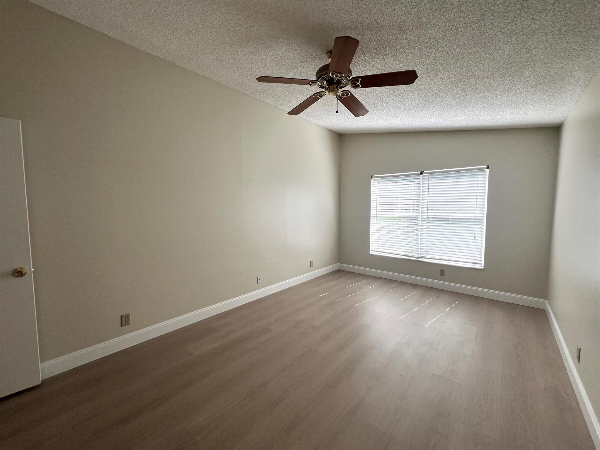 PALM CLUB - Residential