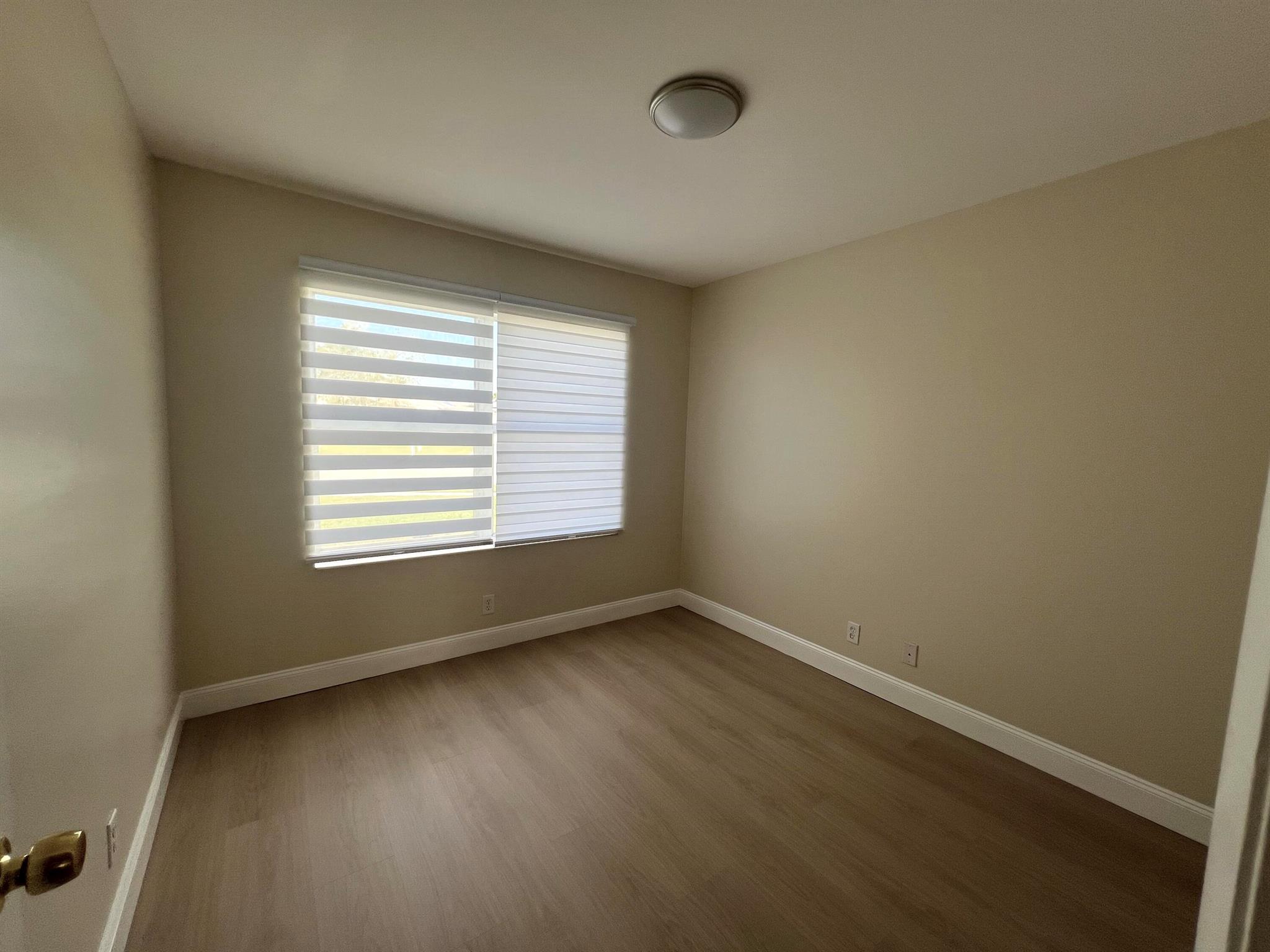 PALM CLUB - Residential