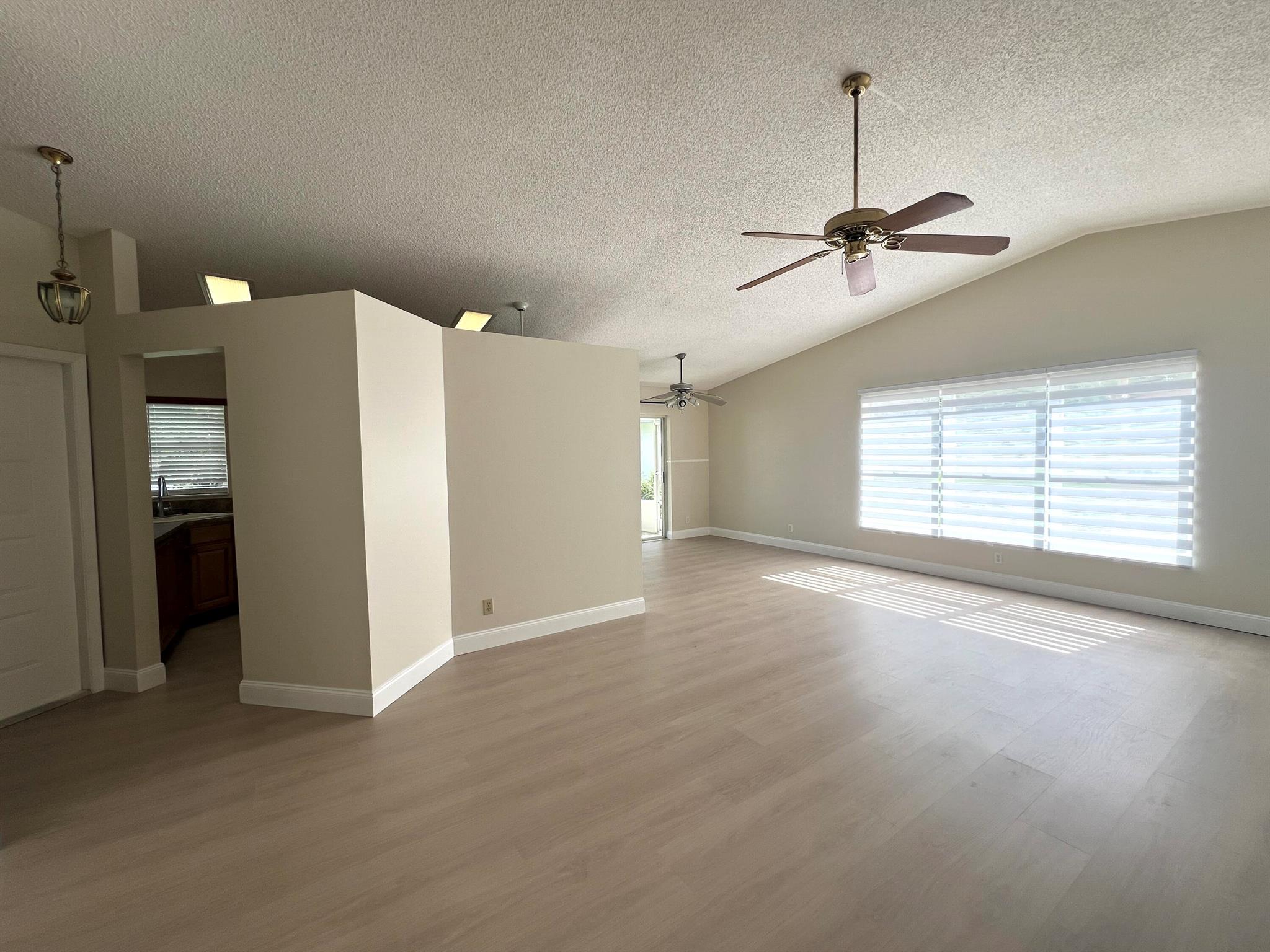 PALM CLUB - Residential