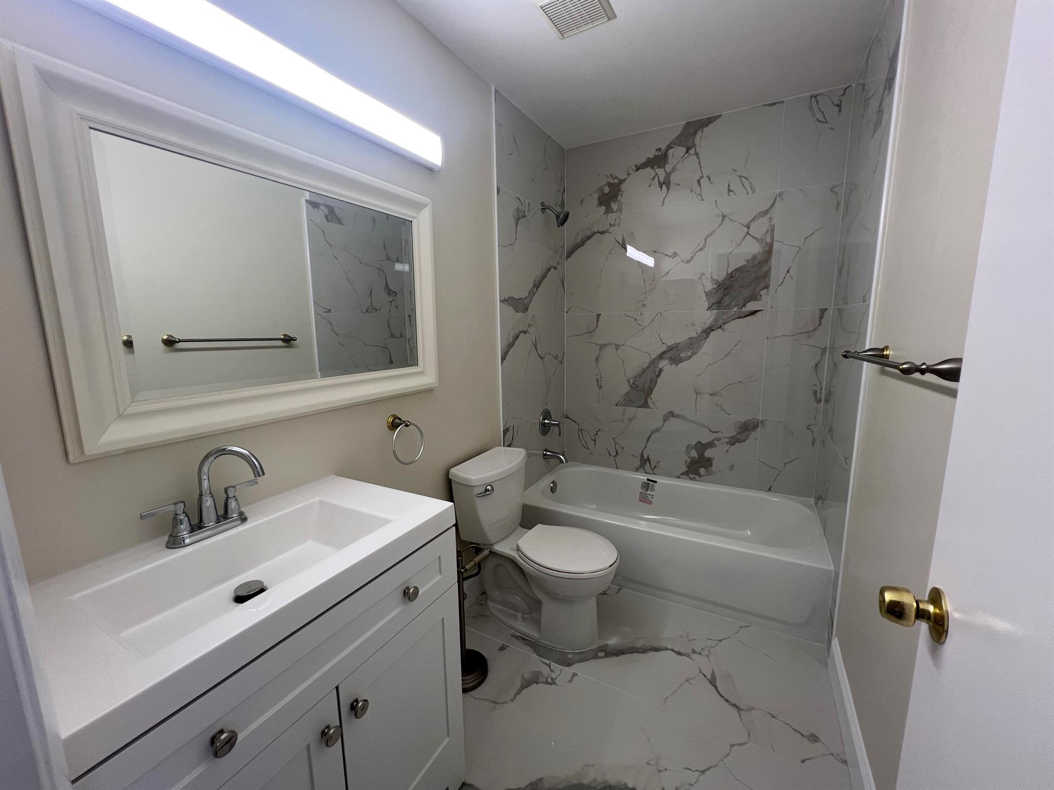 PALM CLUB - Residential