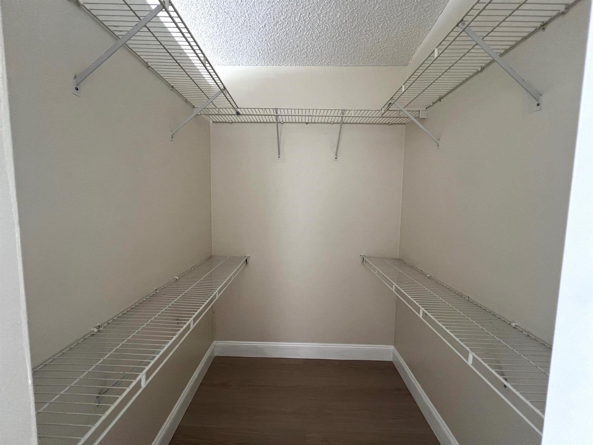 PALM CLUB - Residential