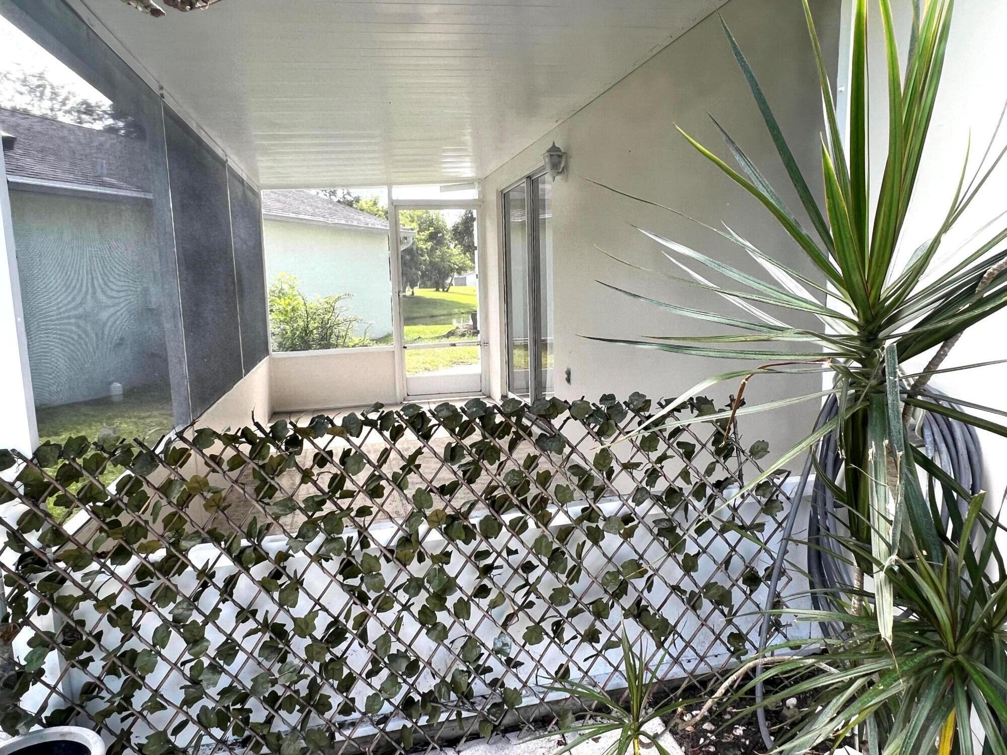 PALM CLUB - Residential