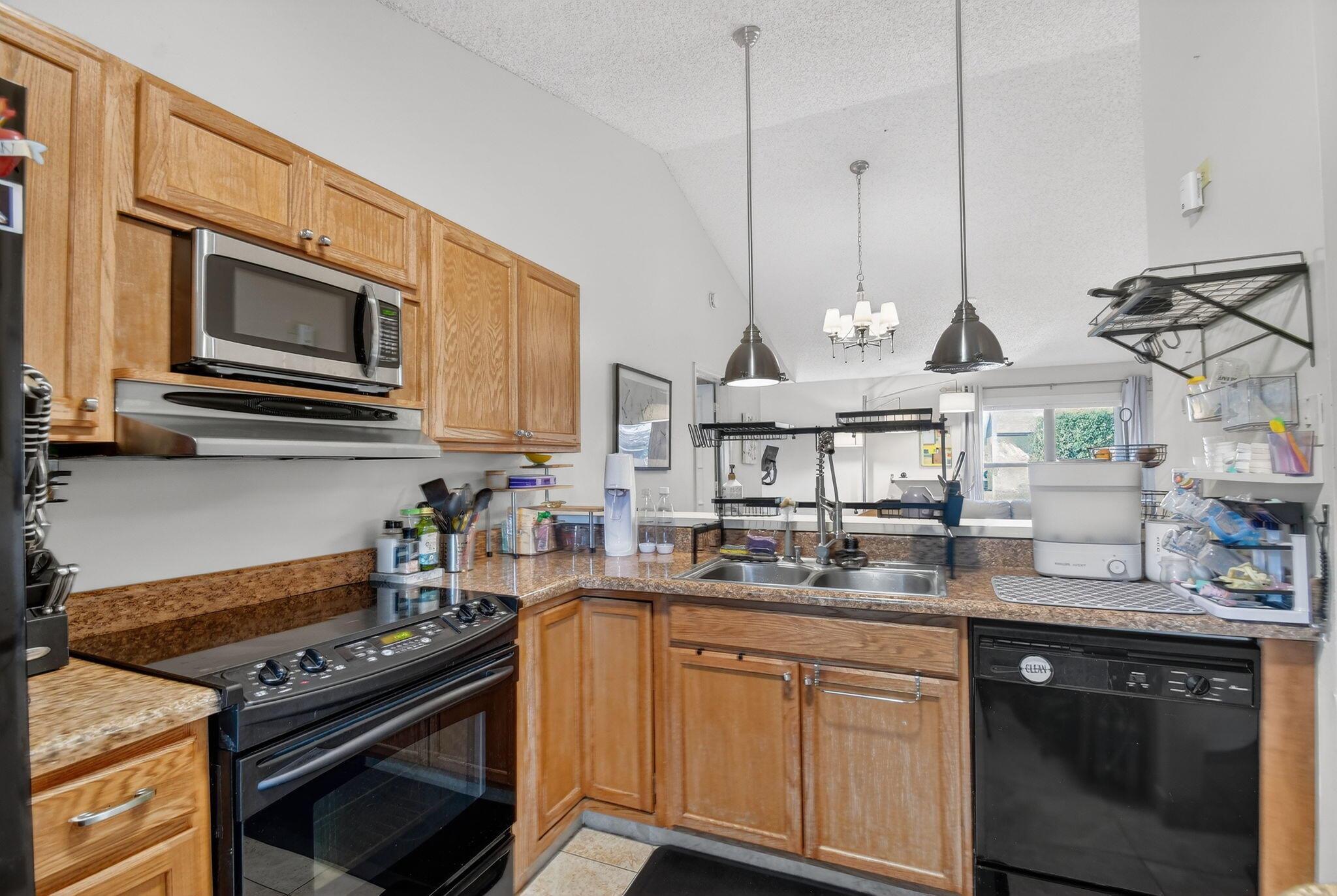 Tradwinds - Residential