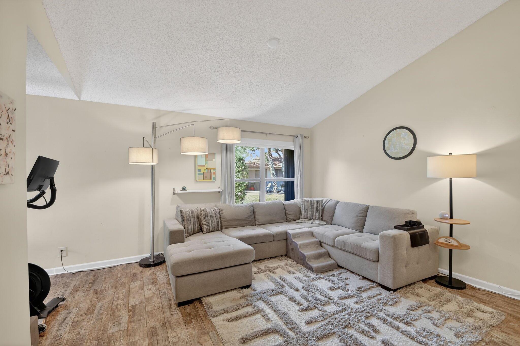 Tradwinds - Residential