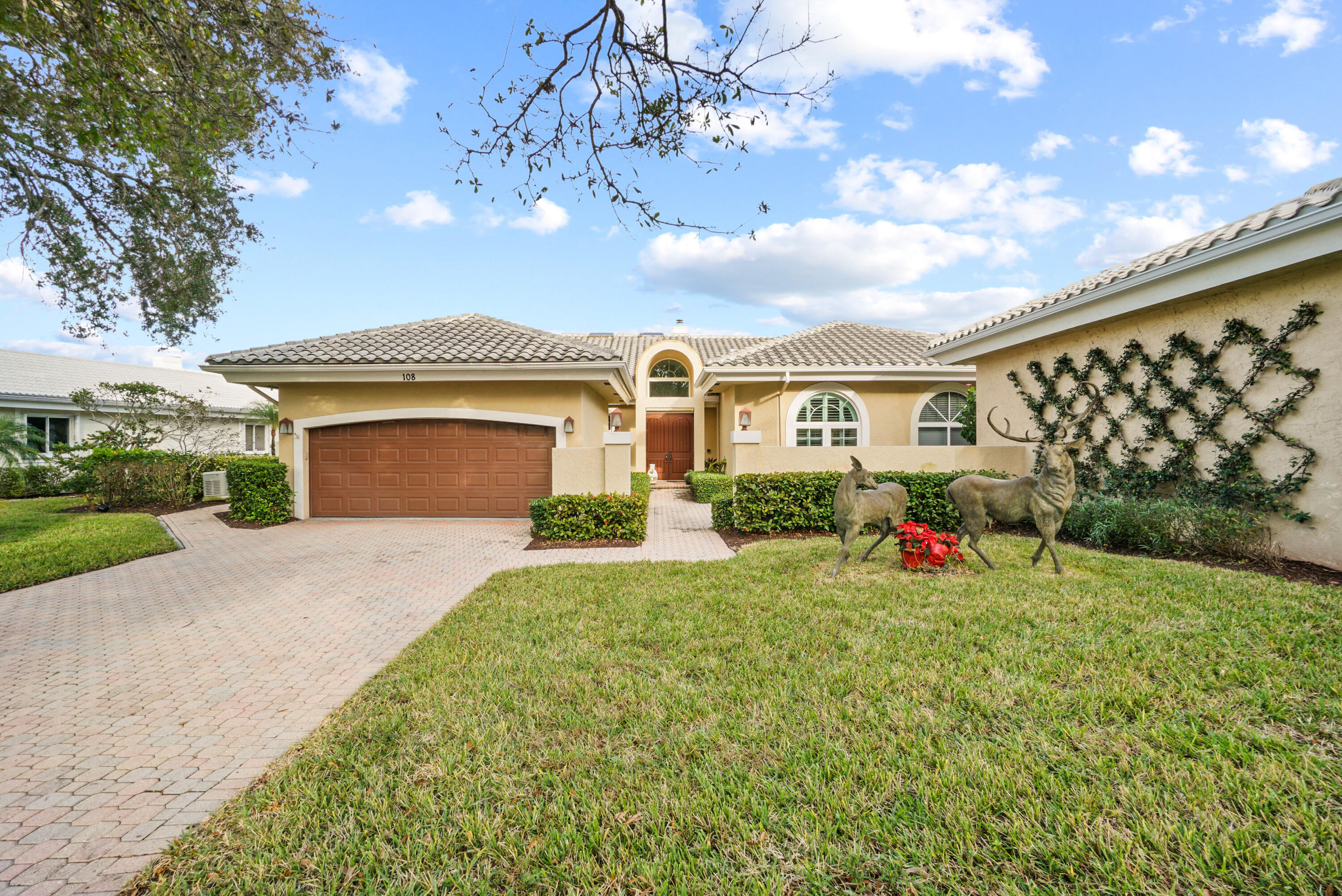 Admirals Cove - Residential