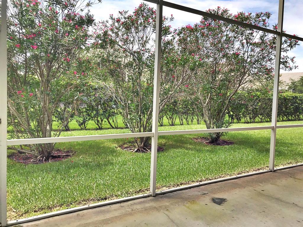 Magnolia Lakes - Residential