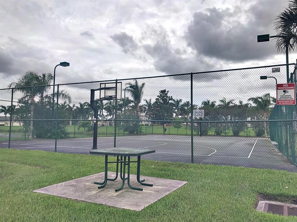 Magnolia Lakes - Residential