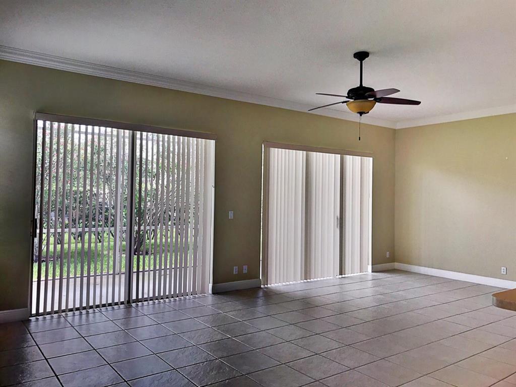 Magnolia Lakes - Residential