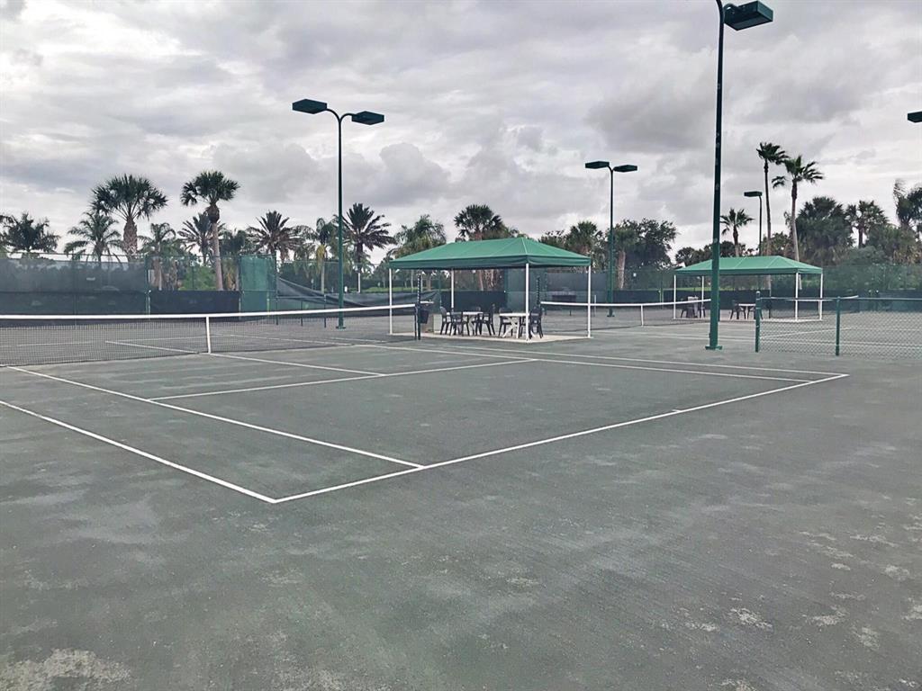 Magnolia Lakes - Residential