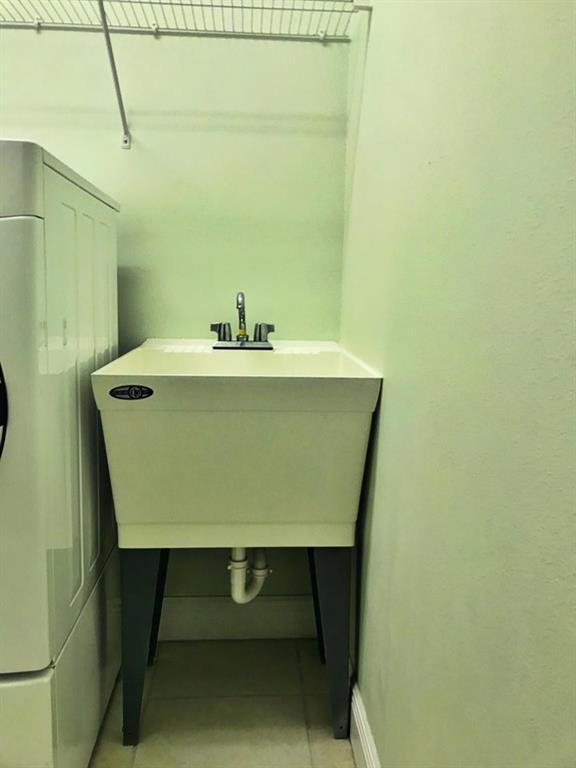 Magnolia Lakes - Residential